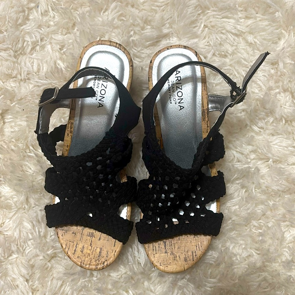 Arizona Jean Co black summer sandals.